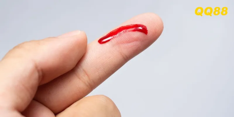 Máu chảy nhiều hay dính trên tay đều ẩn chứa con số may mắn bất ngờ.